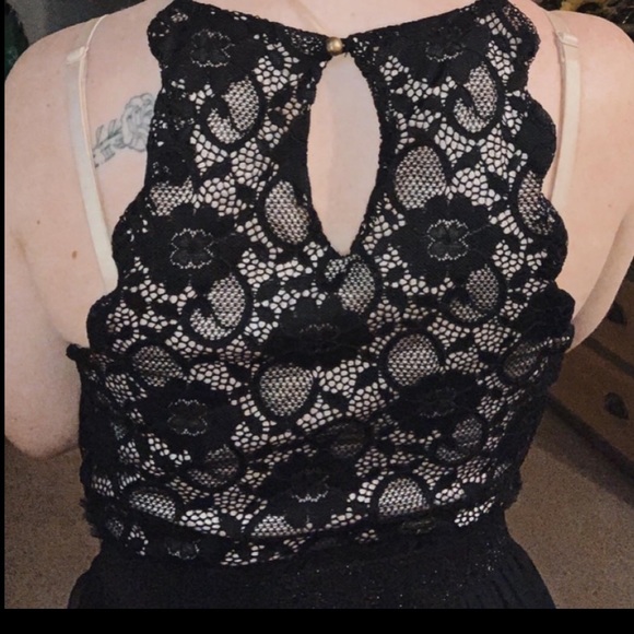 Semi Formal Dress - Picture 2 of 4